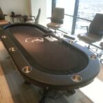 dealer-poker-table